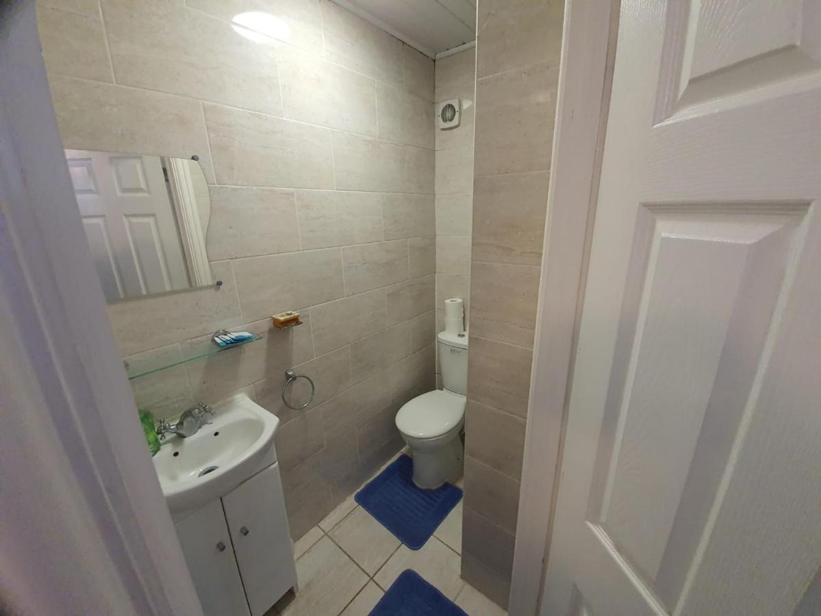 Eastwood Rooms Goodmayes Luaran gambar